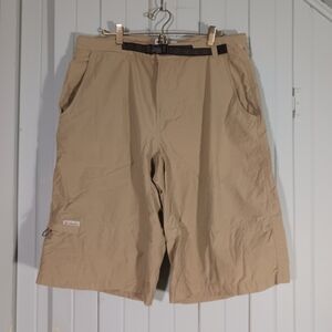 COLUMBIA hicking tech short